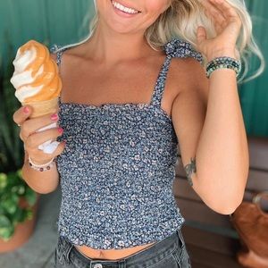 Abercrombie blue floral top